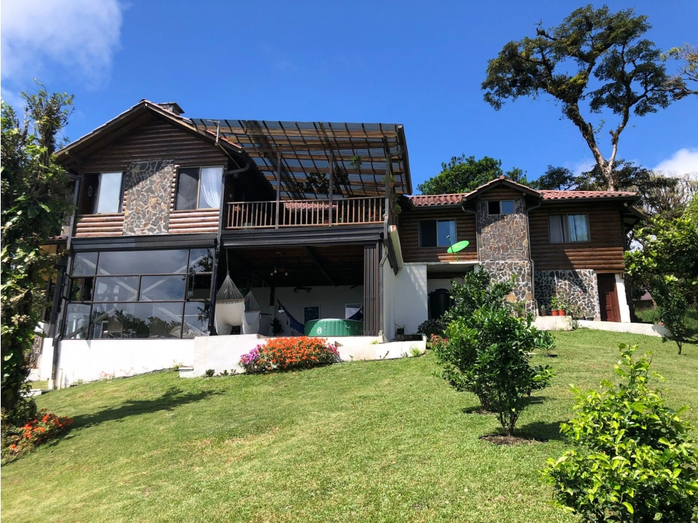 VENTA DE CASA EN ALTOS DEL MARIA TERRAZA TECHADA 4200MTS CV