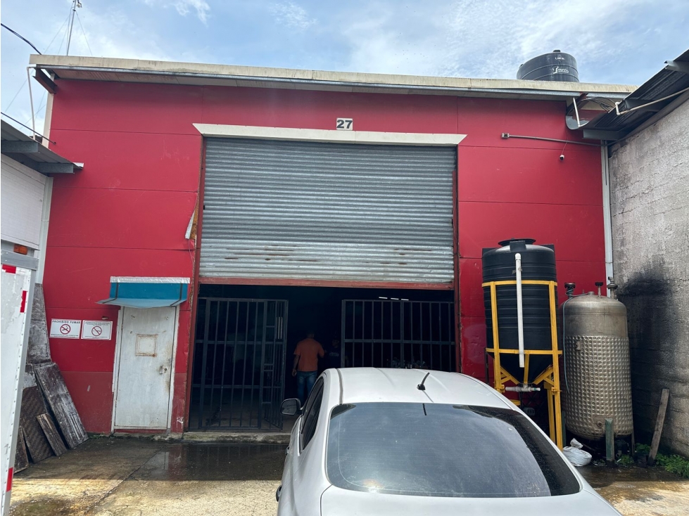 ALQUILER GALERA 610M2 PARQUE ARAPAIMA LAS MAÑANITAS MTTO INCLUIDO MCP
