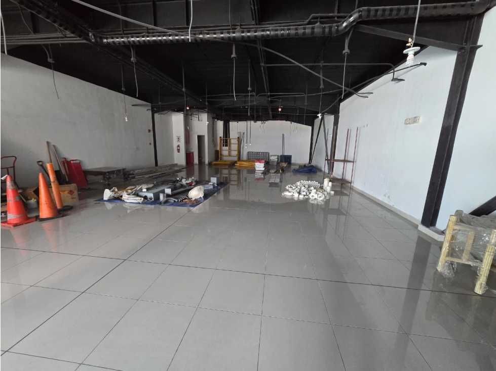 ALQUILER DE LOCAL COMERCIAL EN BELLA VISTA, PLANTA BAJA AQ