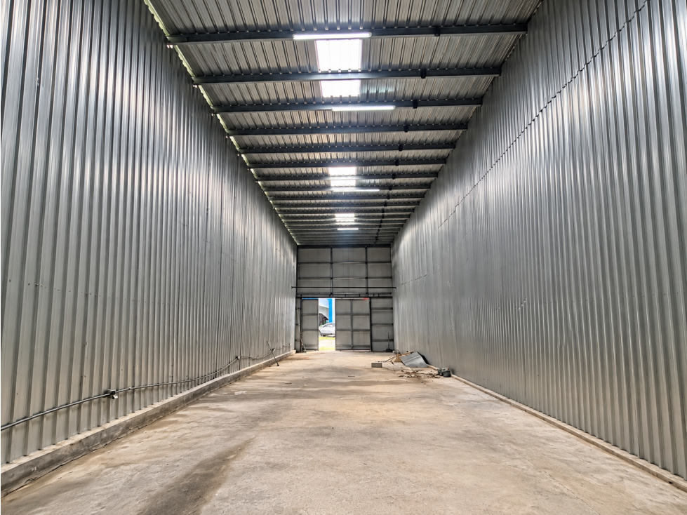 ALQUILER GALERA MAÑANITAS 200M2 PARQUE INDUSTRIAL MAÑANITAS CV — foto 3