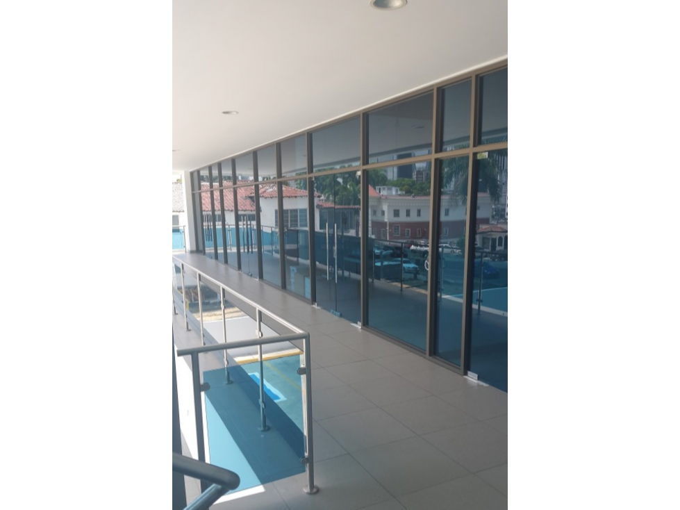 LOCAL COMERCIAL PLAZA COWES BELLA VISTA 100M2 - 4