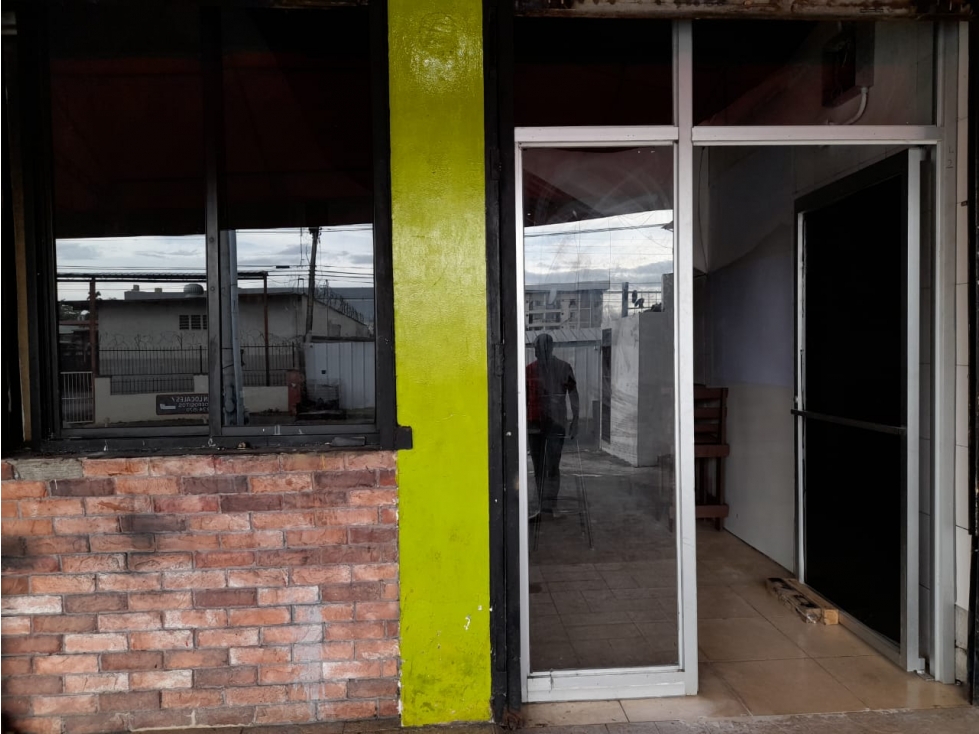 LOCAL COMERCIAL 200m2 PB VIA CINCUENTENARIO - 5