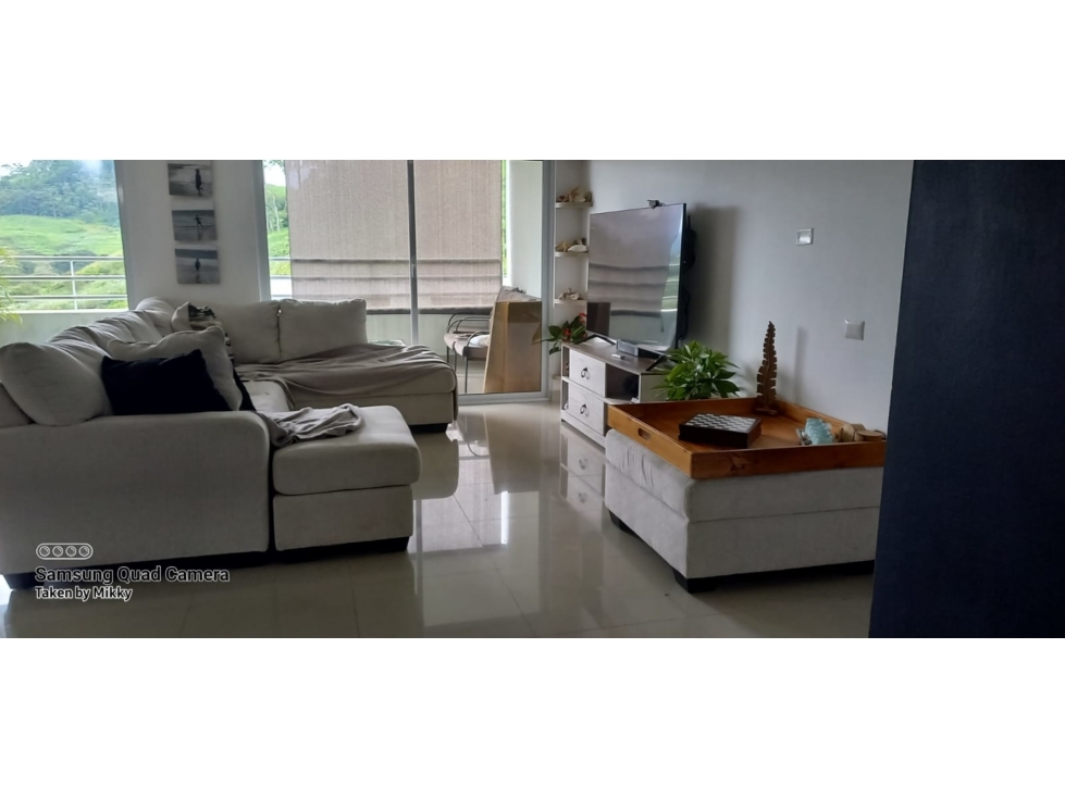 SE VENDE APARTAMENTO EN ALTAMIRA GARDENS 150M 3REC MAS CBE — foto 2