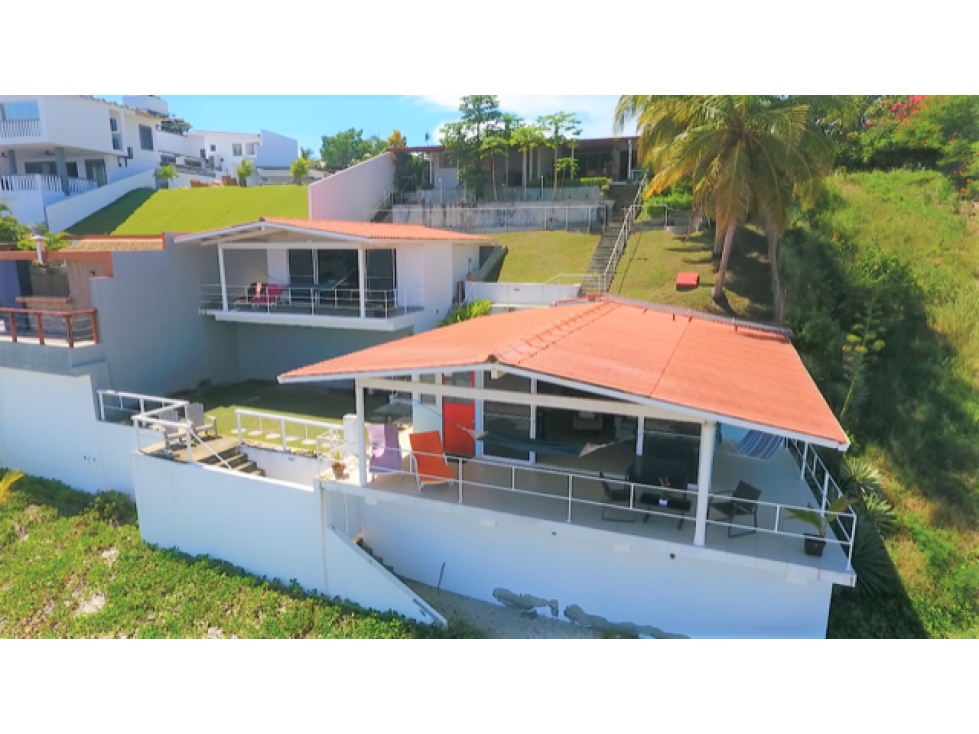 VENTA DE CASA FRENTE AL MAR - PLAYA CORONA A 20 Mts DEL MAR - 2