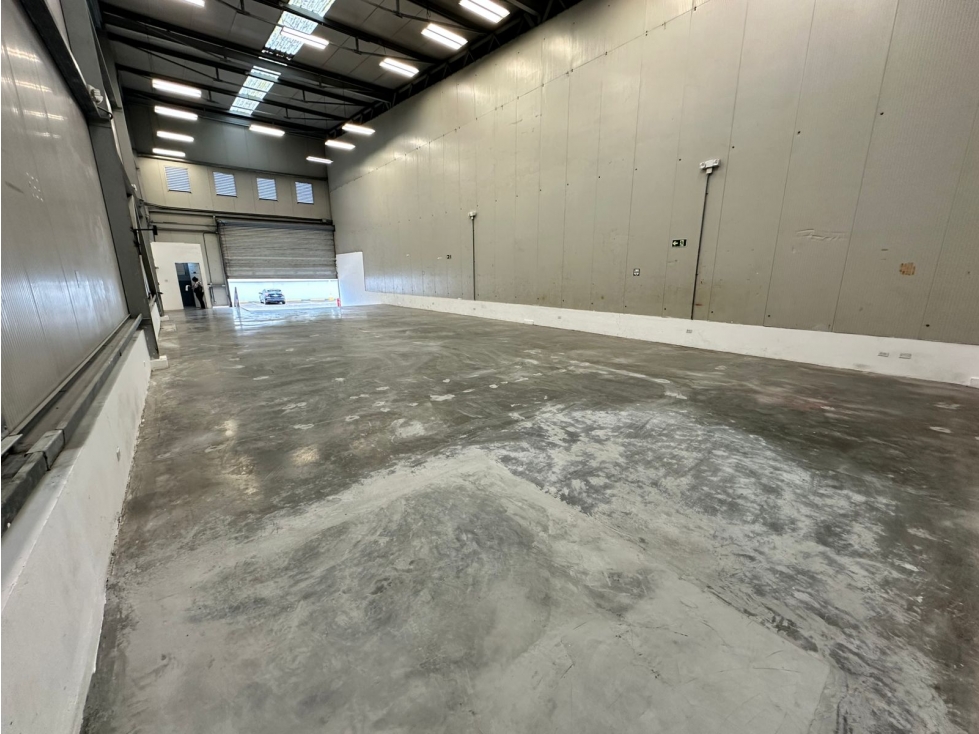 ALQUILER BODEGA 255M2 LAS MAÑANITAS AEROPUERTO COMMERCIAL PARK III MC - 6