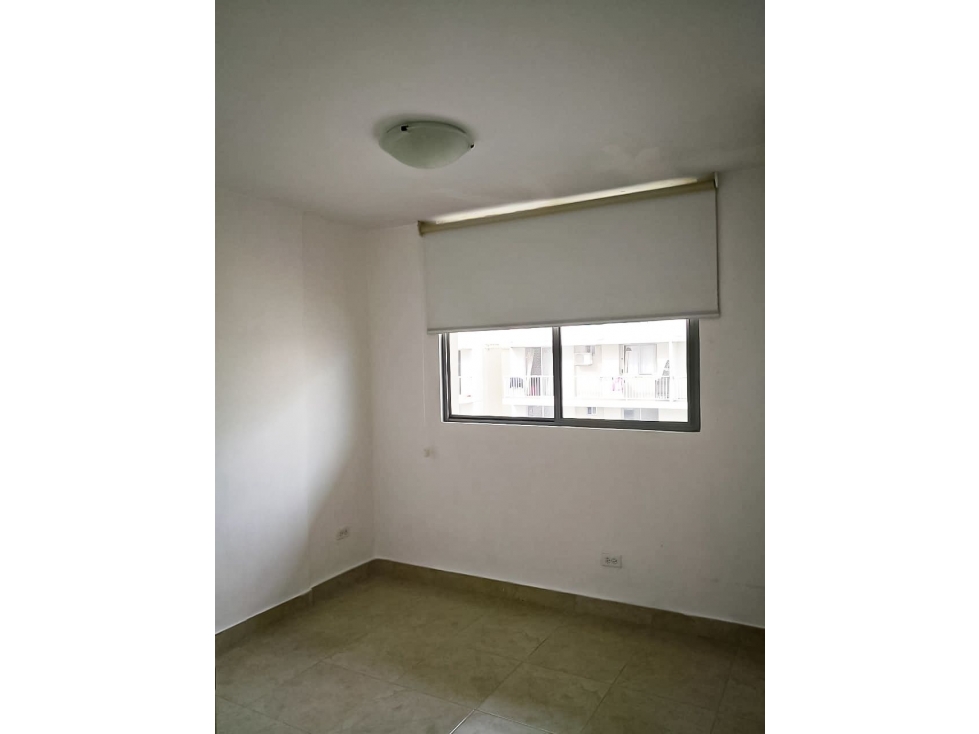 VENTA Y ALQUILER APARTAMENTO VIA CINCUENTENARIO PH MYSTIC TOWER MLD — foto 5