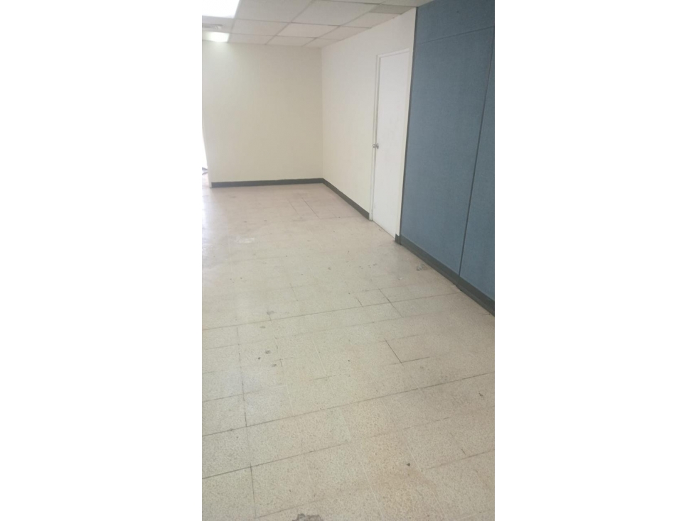 ALQUILER LOCALES Y OFICINAS COMERCIALES CALLE 50 CV — foto 5