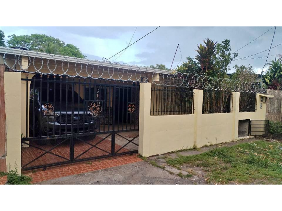Vendo casa en el corazon de David - San Mateo
