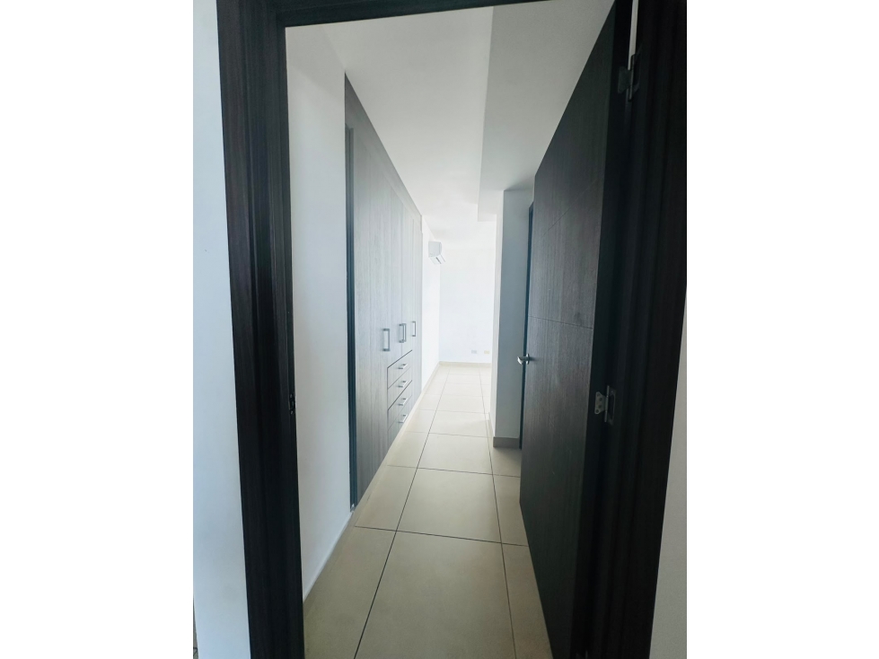 SE VENDE APARTAMENTO EN KINGS PARK - TIENE 378MTS CUADRADOS — foto 4