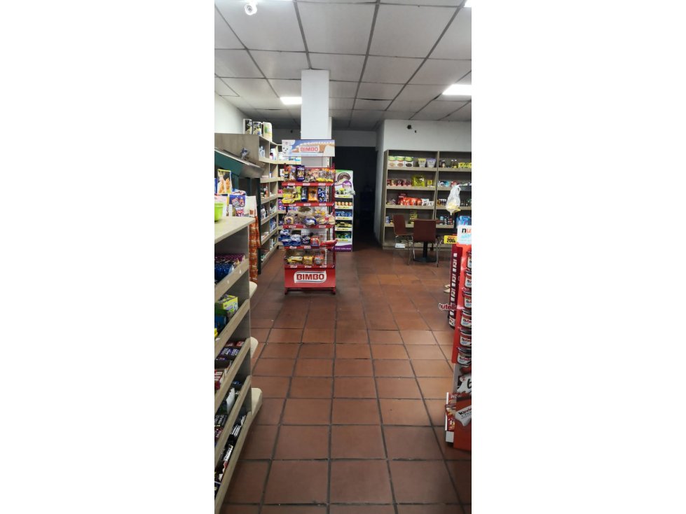 LOCAL COMERCIAL AMOBLADO BELLA VISTA 112 M2 - 3