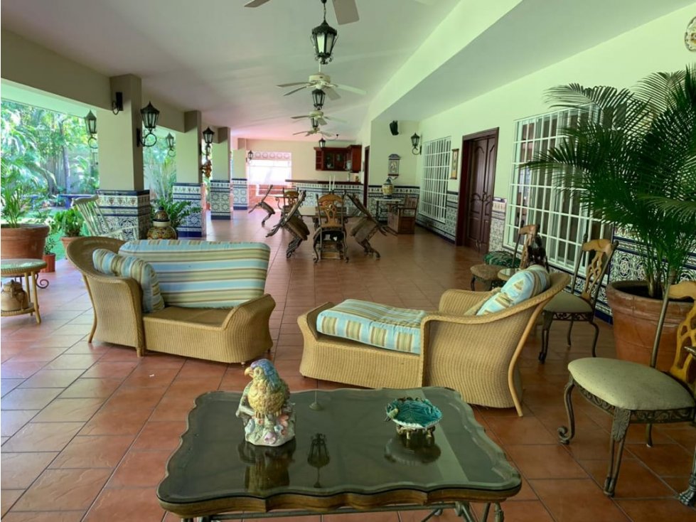 CASA COSTA DEL ESTE AMPLIA 684MTS - 2