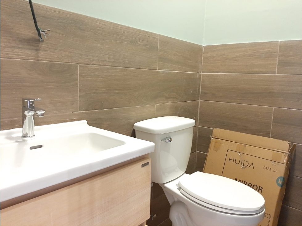 ALQUILER OFICINA AMOBLADA COSTA DEL ESTE 94 M2 FINANCIAL PARK MC — foto 5