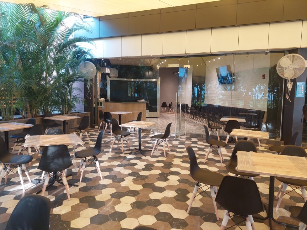 ALQUILER LOCAL PLANTA BAJA 126 M2 ALTOS DEL GOLF SANTA ELENA STRIP