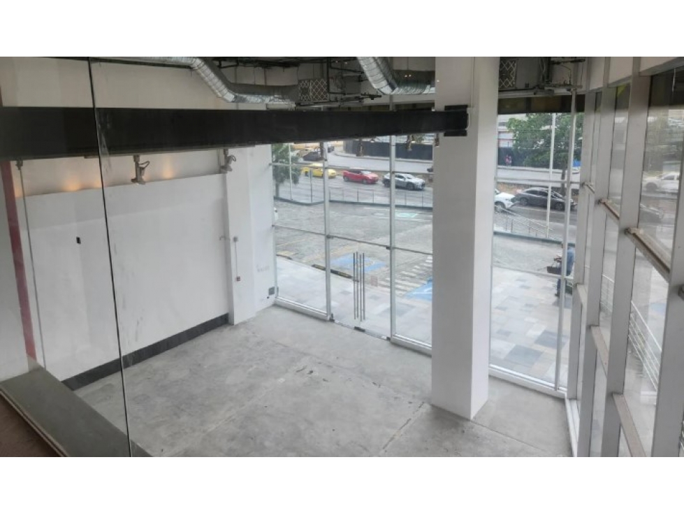 ALQUILER LOCAL 345M2 CON MEZANINE EN EL DORADO CITY CENTER JP - 2