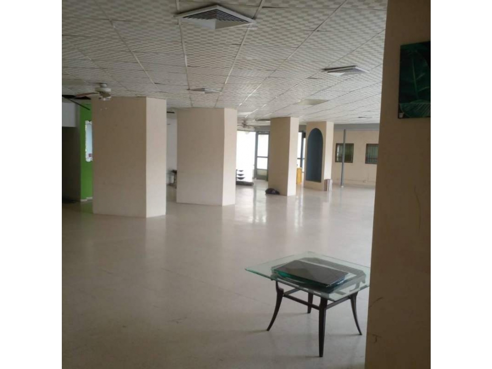 ALQUILER LOCAL COMERCIAL 850 M2 DE 2 PISOS EN EL CARMEN YL — foto 4