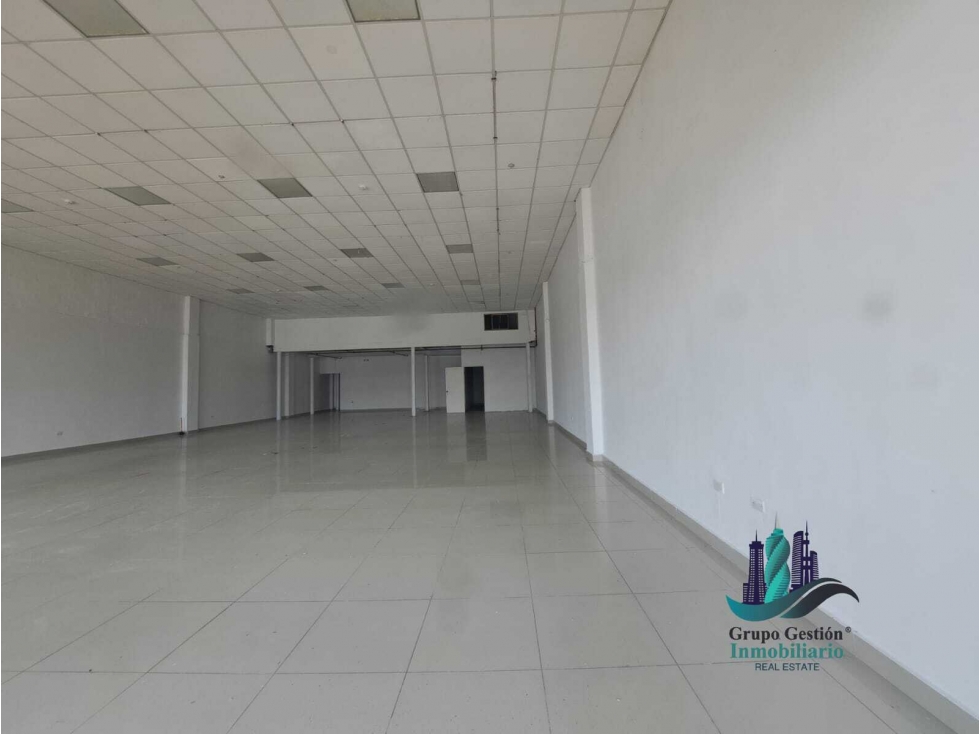 ALQUILER LOCALES EN LA 24 DICIEMBRE TOCUMEN 289M2 KAF — foto 3