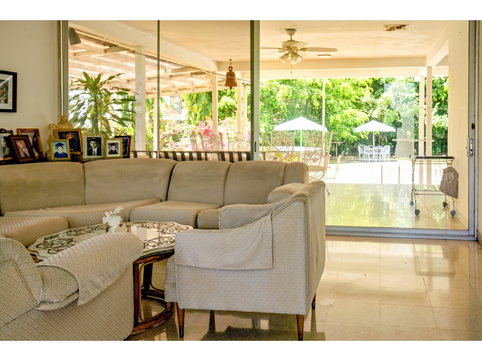 VENTA CASA TERRENO 1500mtrs ALTOS DEL GOLF