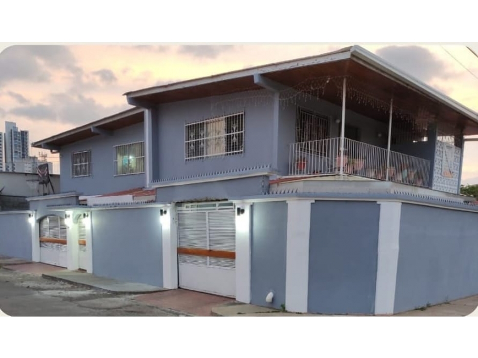 VENTA CASA CON ESTRUCTURA MULTIFAMILIAR EN PARQUE LEFEVRE EV - 1