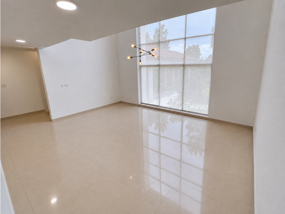 VENTA CASA EN CLAYTON 874m2 SENDERO DE CAMINO DE CRUCES TC — foto 3
