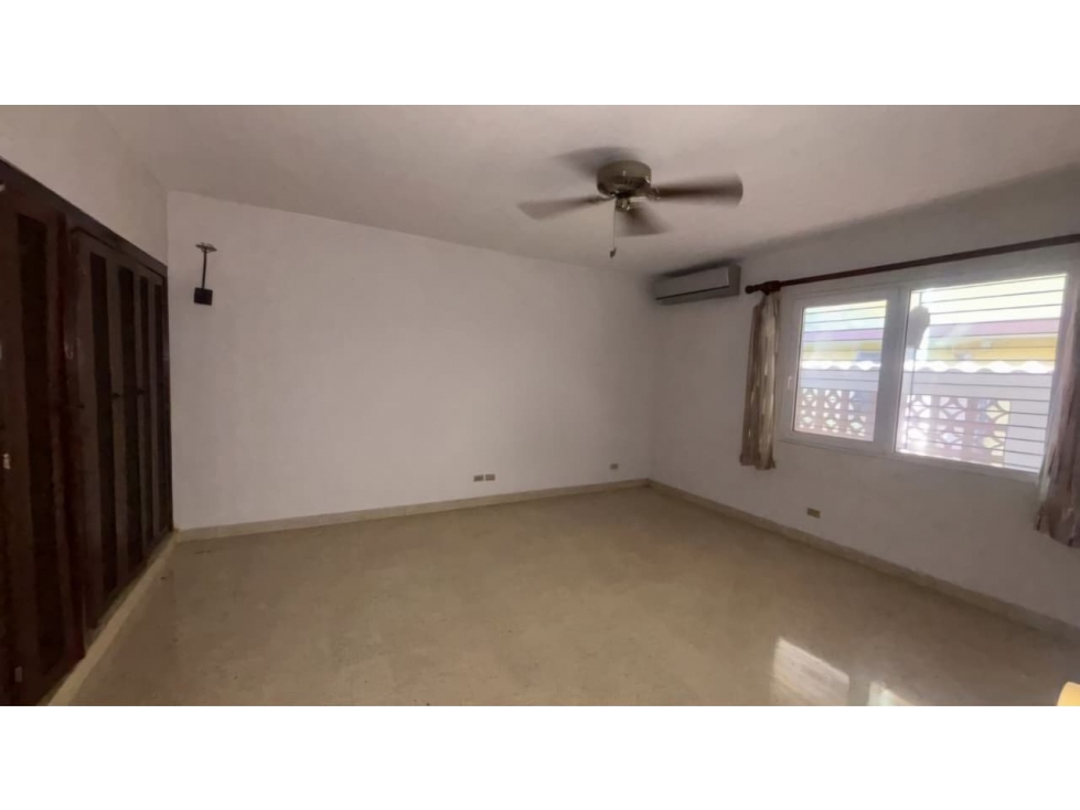 VENTA DE CASA CON 1.000 M2 DE TERRENO EN EL CARMEN, BELLA VISTA AQ - 4