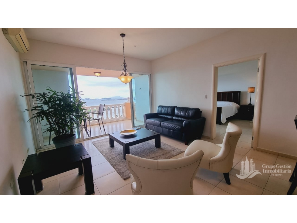 APARTAMENTO AMOBLADO EN AVENIDA BALBOA, PH VISTA DEL MAR