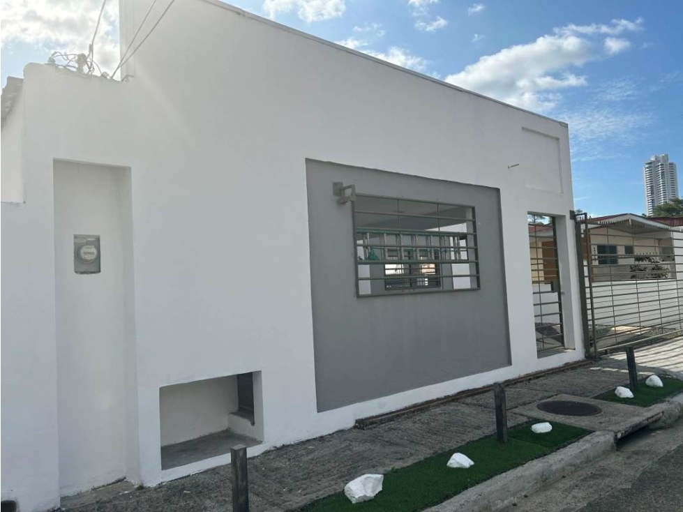 VENTA DE CASA EN CHANIS 272M2 - 1