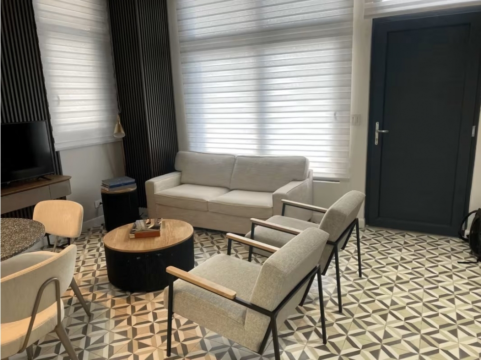 ALQUILER APARTAMENTO CASCO ANTIGUO LUJOSO PLAZUELA MLD — foto 4