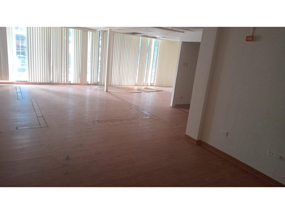 ALQUILER LOCALES Y OFICINAS COMERCIALES CALLE 50 CV — foto 6
