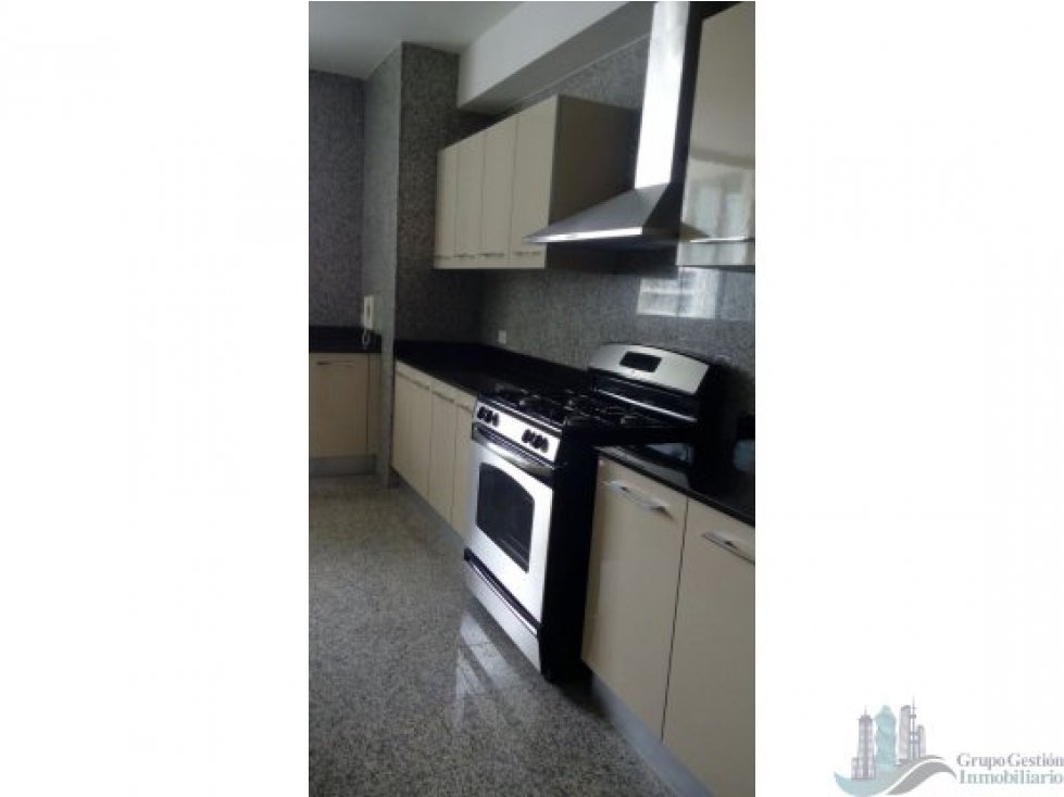 VENDO APTO EN AV. BALBOA - PH ALLURE AT THE PARK - 6