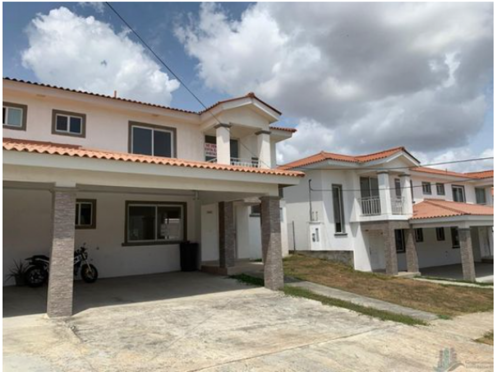 CASA VERSALLES OESTE COSTA VERDE 265m2 TERRENO. MODELO TOLEDO