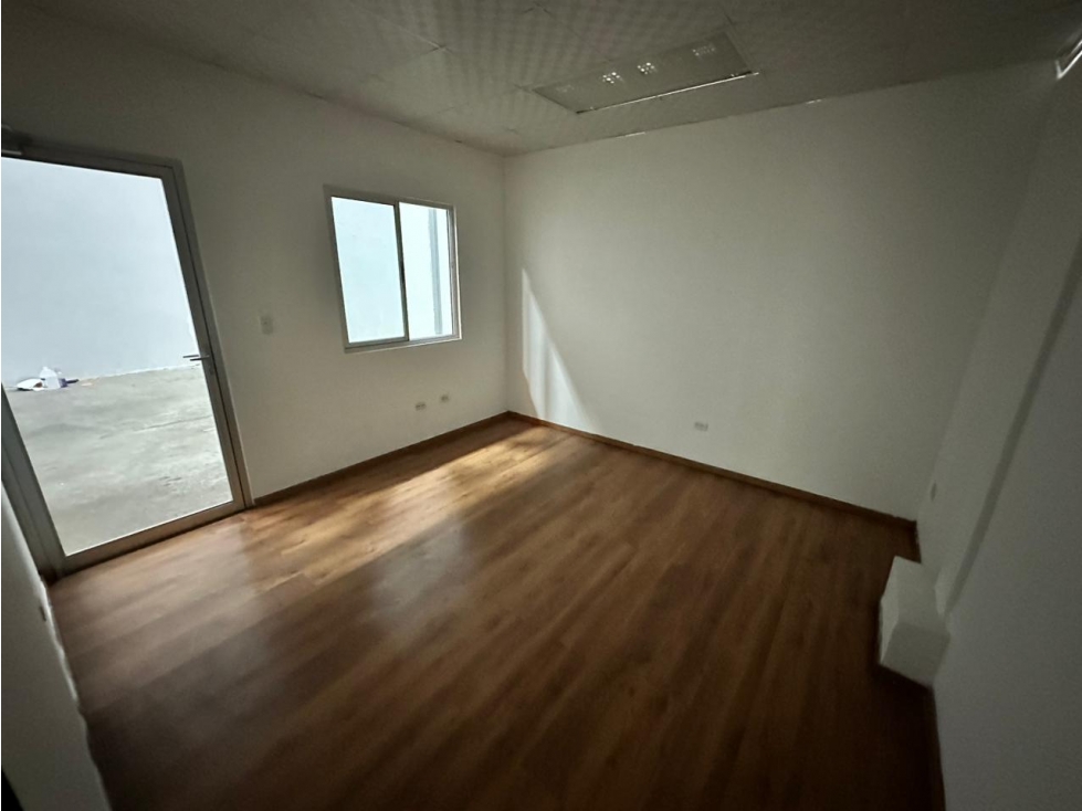 ALQUILER BODEGA 286M2 LAS MAÑANITAS AEROPUERTO COMMERCIAL PARK III MC - 6