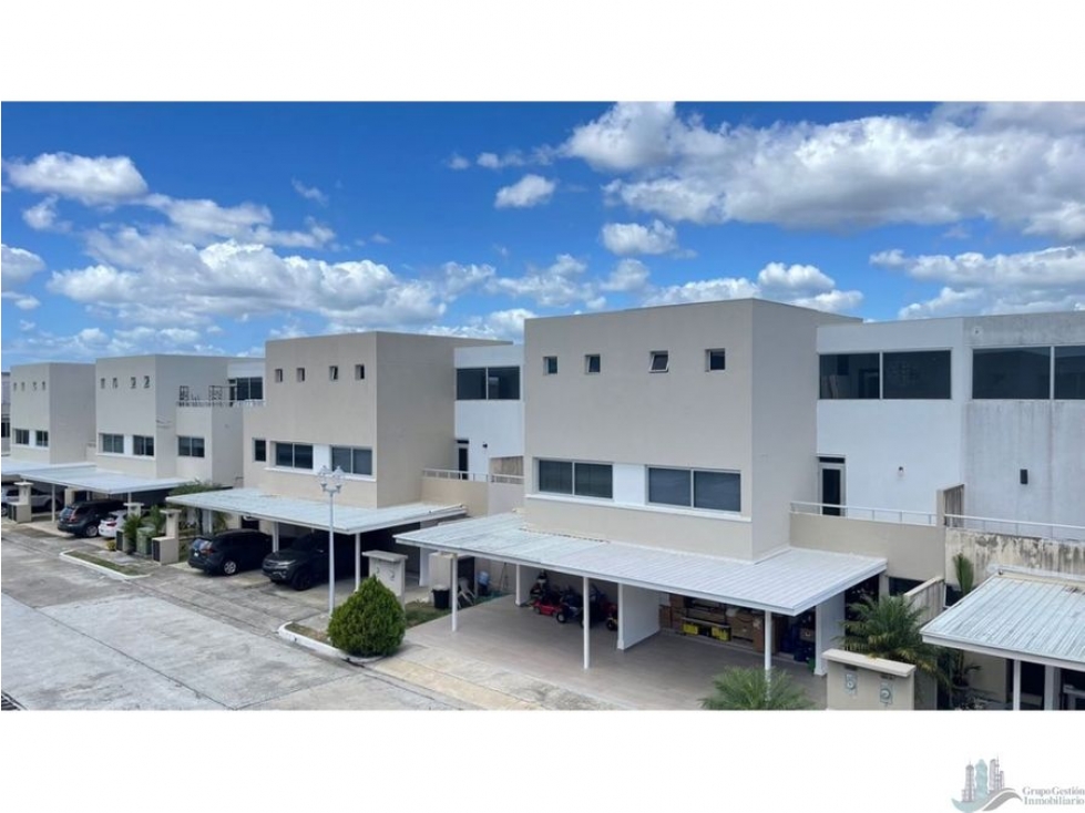 Casa en VENTA PH Costa Sur Village 4 Recamaras CV