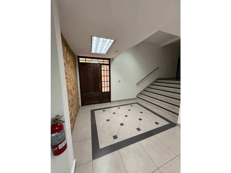 VENTA DE CASA COMERCIAL CON OFICINAS UBICACION EL CARMEN 795mtrs JP - 4