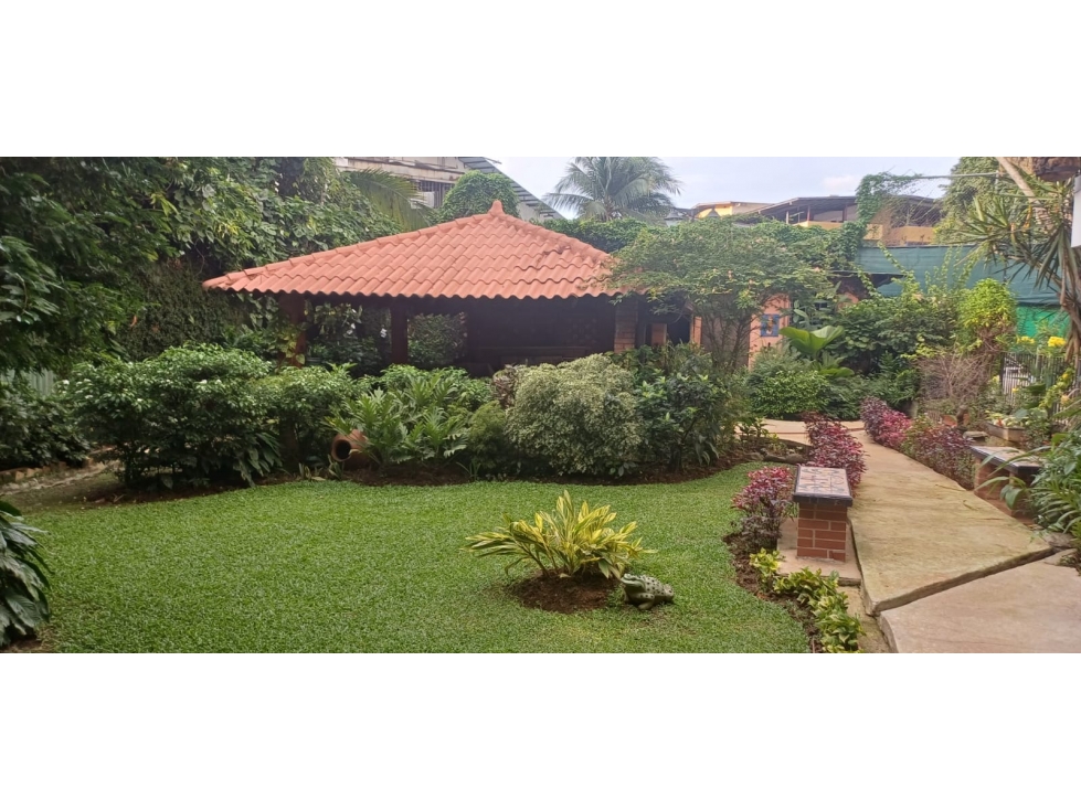 VENTA CASA EN EL CARMEN 1010M2 CON PISCINA Y TERRAZA MLD