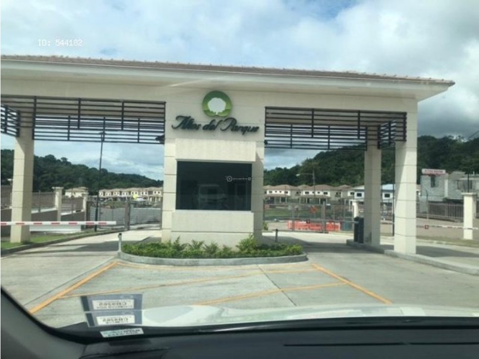 CASA EN CONDADO DEL REY 3 REC 268MT2 - 4