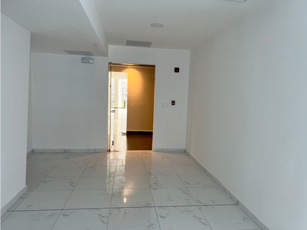 ALQUILER OFICINA LISTA PARA OCUPAR 129 M2 OBARRIO SORTIS GANGA — foto 4