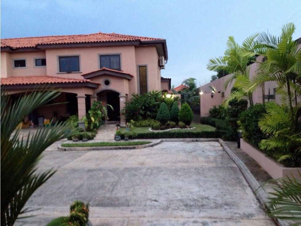 VENTA Y ALQUILER CASA CON LINEA BLANCA EN RESIDENCIAL CV - 2