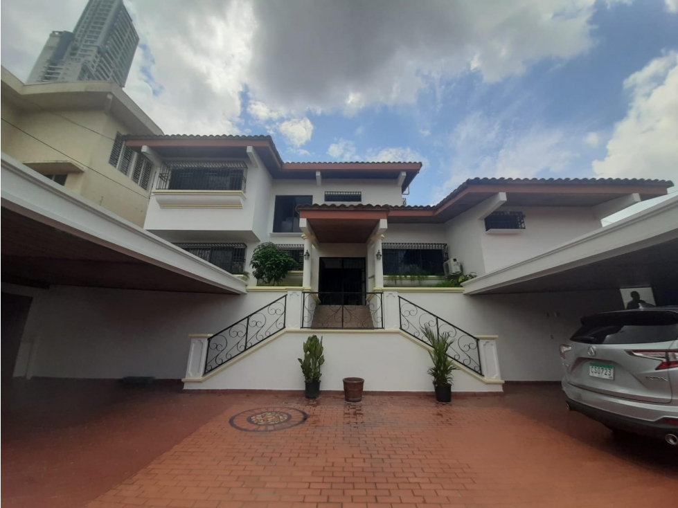 CASA A LA VENTA EN BETHANIA 563M2