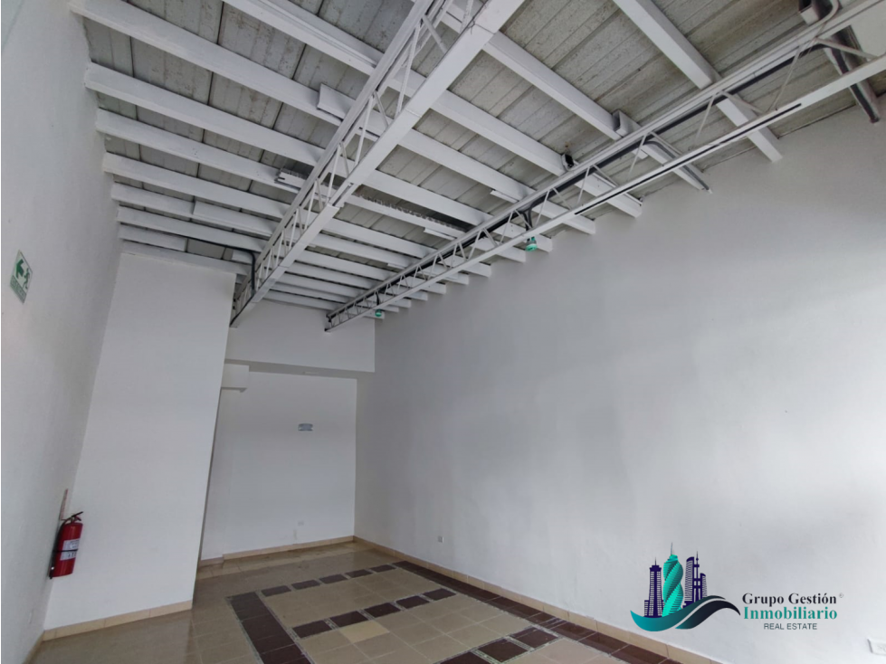 ALQUILER LOCAL COMERCIAL 45M2 DOBLE ALTURA OBARRIO VIA ESPAÑA — foto 3