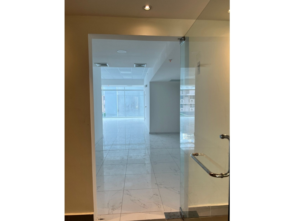 ALQUILER OFICINA LISTA PARA OCUPAR 129 M2 OBARRIO SORTIS GANGA — foto 6