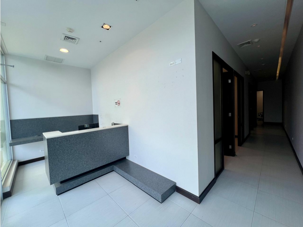 LOCALES EN COSTA DEL ESTE PLANTA BAJA CON ESTACIONAMIENTO ABIERTO cv - 1