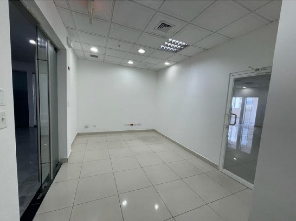 VENTA OFICINA COSTA DEL ESTE CAPITAL PLAZA MC — foto 4