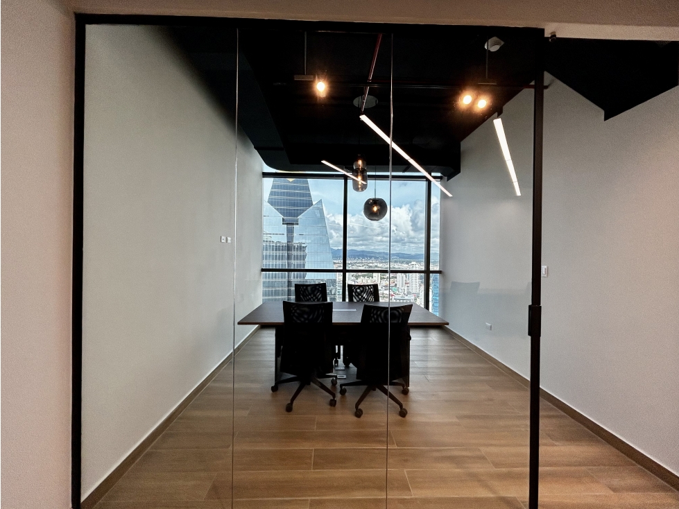 ALQUILER OFICINA AMOBLADA SERVICIOS INLCUIDOS TOWERBANK CALLE 50 MC — foto 4