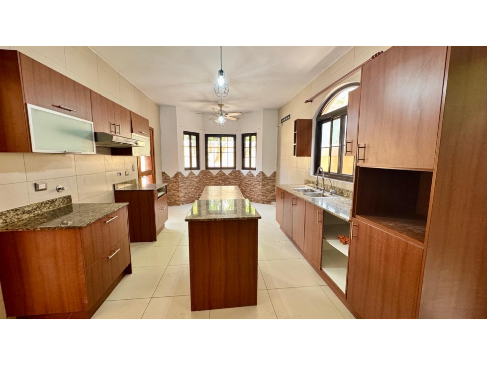 VENTA CASA COSTA SUR 4 RECAMARAS PH EL DORAL CV — foto 6