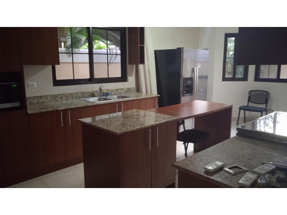 CASA EN COSTA SUR, EL DORAL PRECIO REBAJADO 4 RECAMARAS 425M2 TERRENO — foto 6