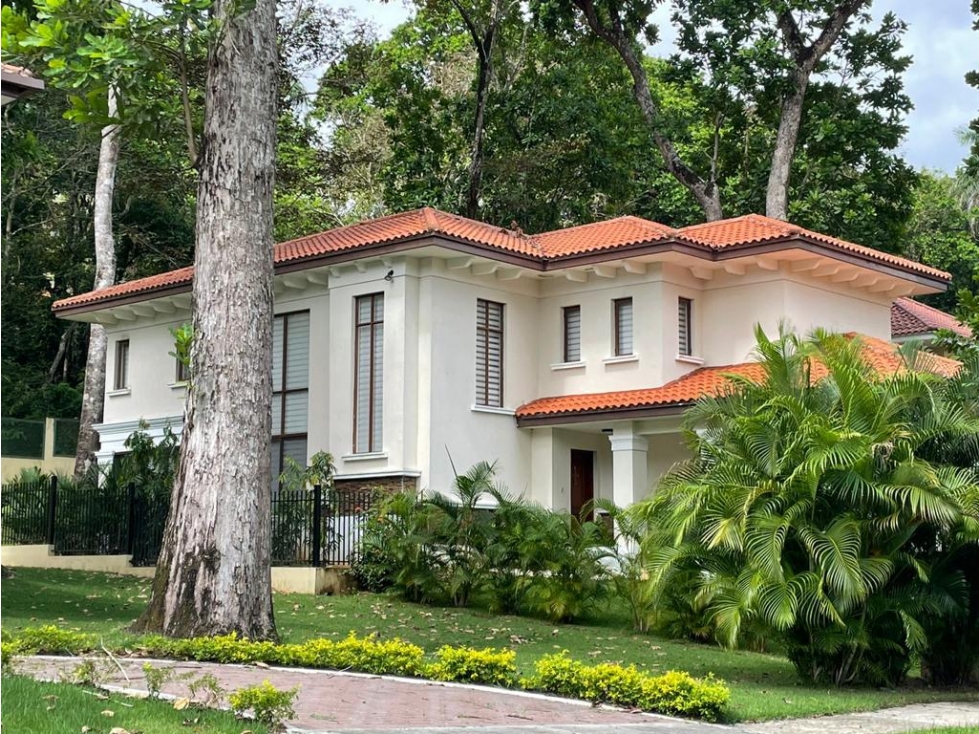 CASA CLAYTON, 767.85MTS, LOS SENDEROS, CAMINO DE CRUCES - 1