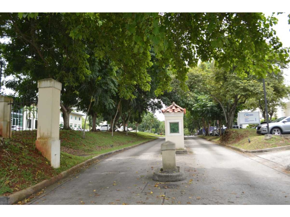 ALQUILER DE OFICINAS DESDE 300m2 HASTA 1,800m2 - 3