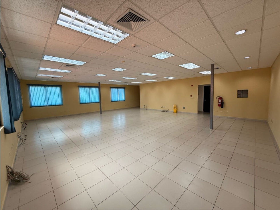 VENTA DE CASA COMERCIAL CON OFICINAS UBICACION EL CARMEN 795mtrs JP - 5