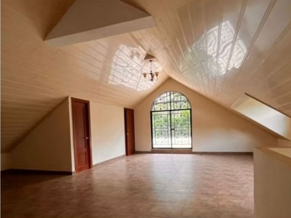 VENTA O ALQUILER CASA EN ALBROOK GRANDE DE 976.96MT CURUNDU CV — foto 6