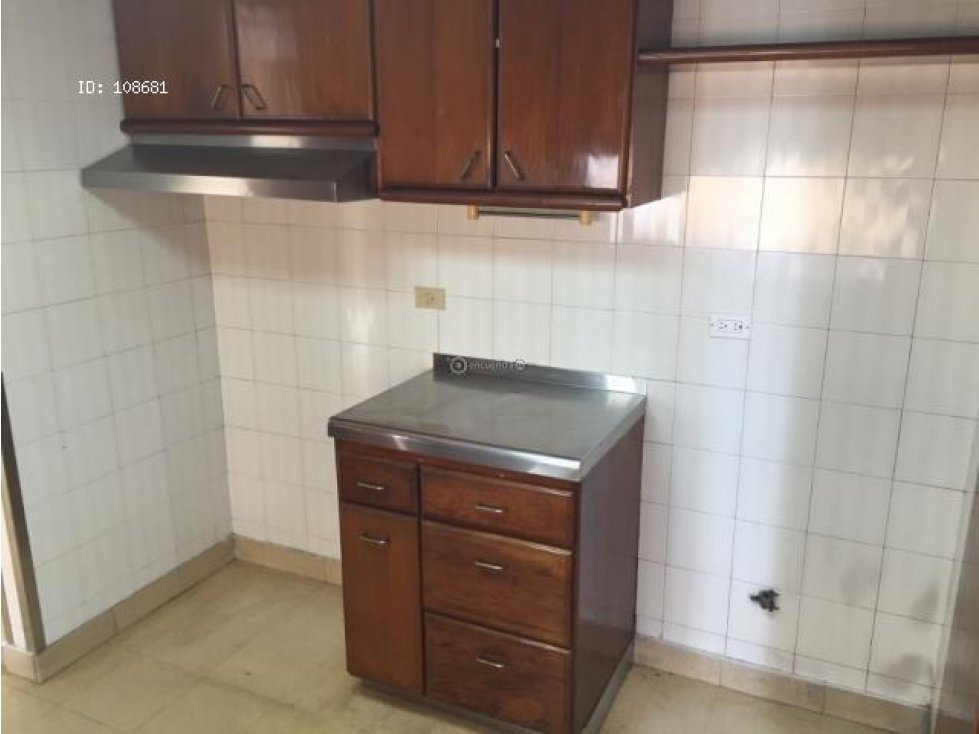 ALQUILO - VENDO Apartamentos en Vía Argentina - 3